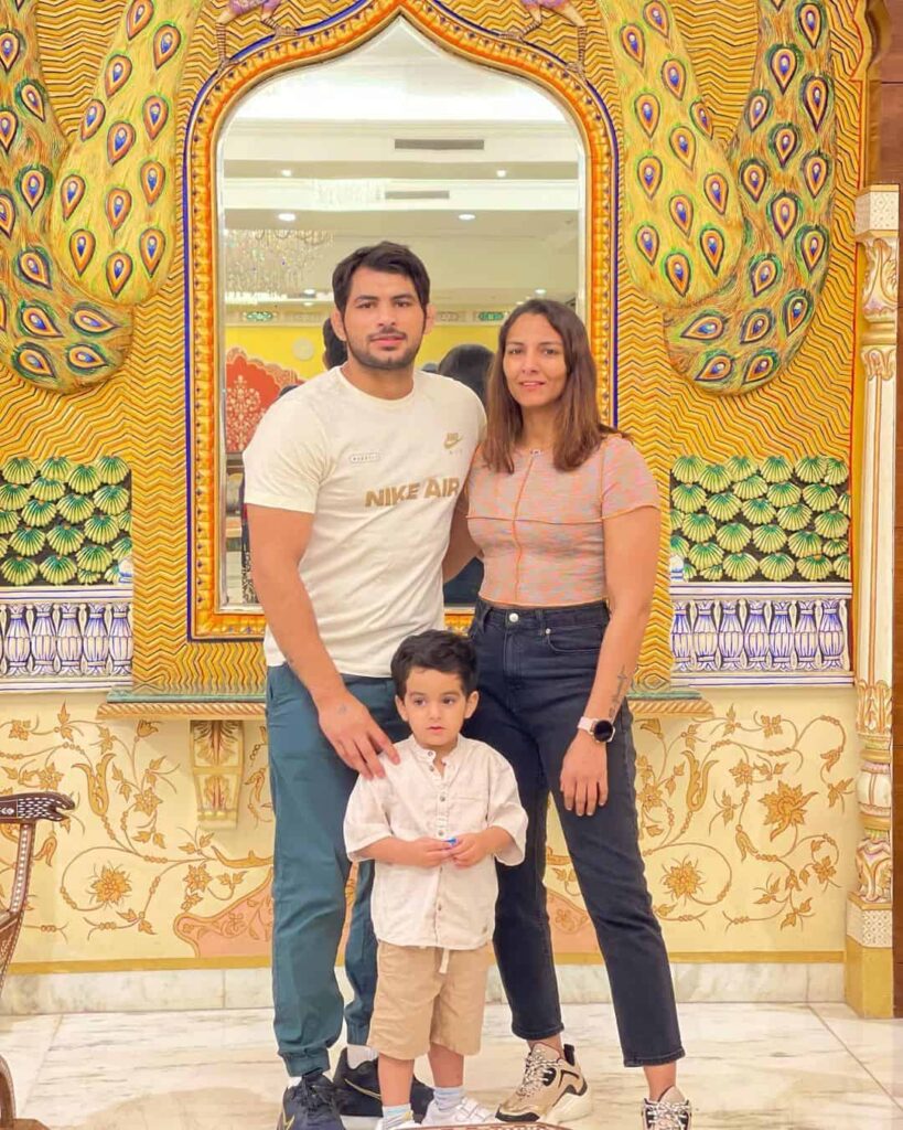 Geeta Phogat With Husband And Child